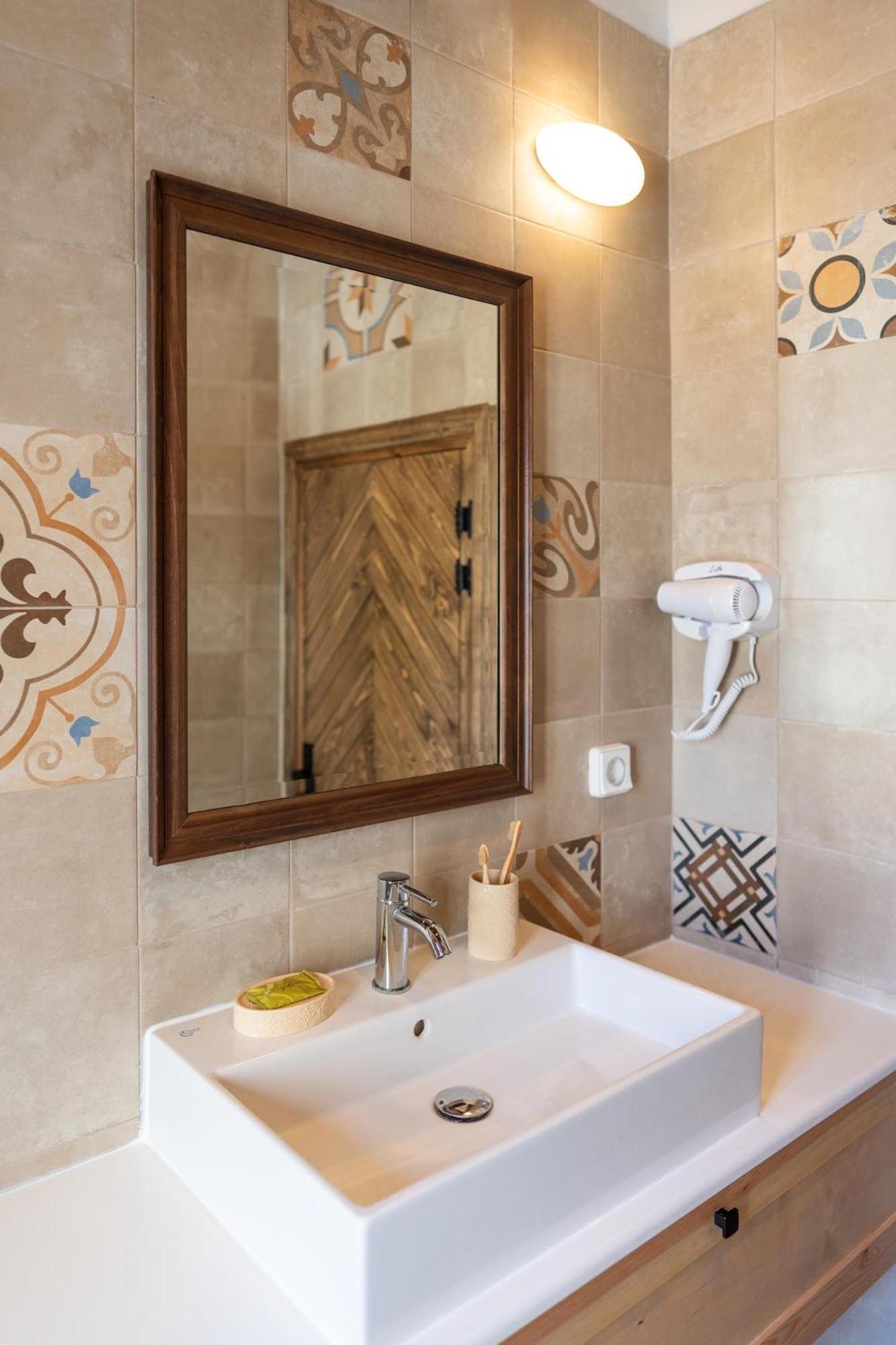 Rodos Old Town Aqua Luxury Suites Rhodes City Εξωτερικό φωτογραφία
